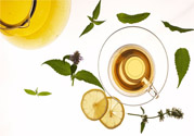 過(guò)期的茶葉有什么作用？隔夜的茶葉有什么作用？