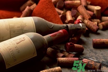紅酒開瓶器怎么用？沒有開瓶器怎么開紅酒？