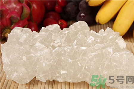 冰糖和白糖紅糖有什么區(qū)別？冰糖和普通糖有什么區(qū)別？