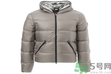 羽絨服日常如何保養(yǎng)？羽絨服局部清潔的方法有哪些？