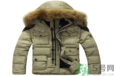 羽絨服日常如何保養(yǎng)？羽絨服局部清潔的方法有哪些？