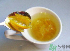 柚子皮可以泡水喝嗎？柚子皮泡水喝的功效