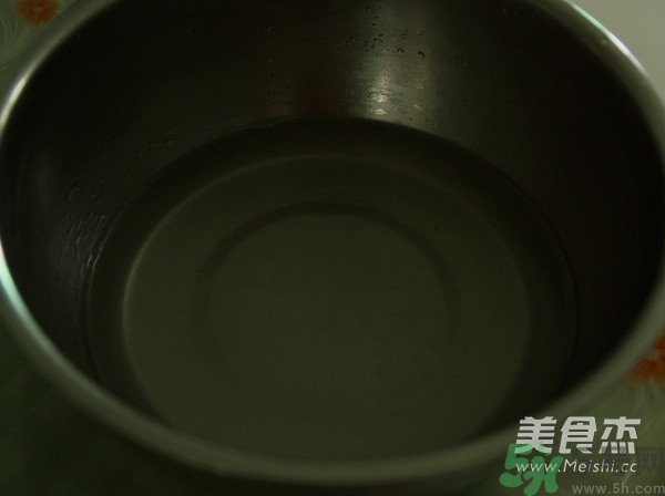 水晶月餅用的什么粉？水晶月餅的做法及配方