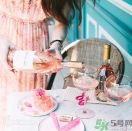 玫瑰紅酒軟糖哪里買？玫瑰紅酒小熊軟糖多少錢？