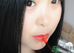 菲詩(shī)小鋪水墨絢染水潤(rùn)唇彩怎么樣？菲詩(shī)小鋪唇彩好用嗎？