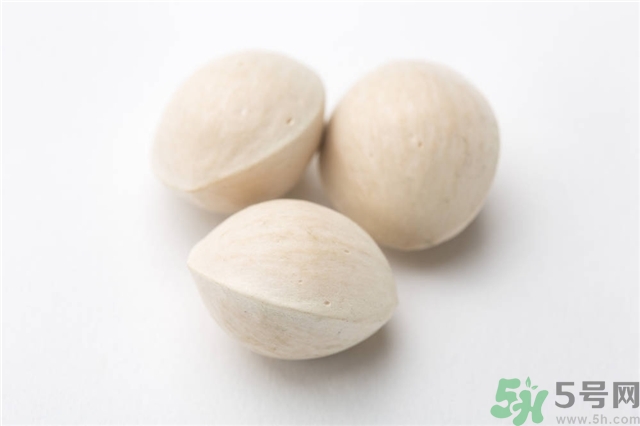 白果什么時候成熟？沒熟的白果能不能吃？