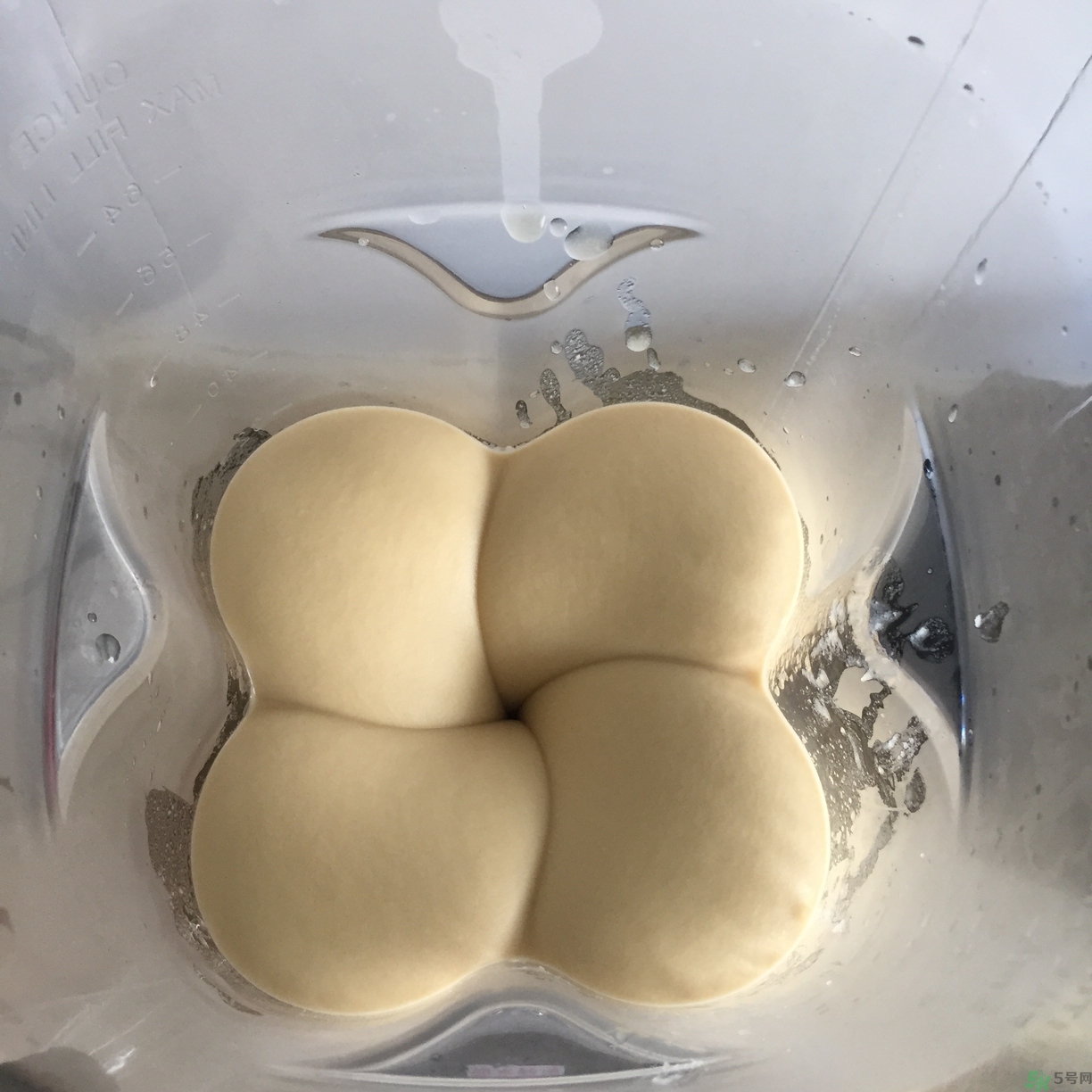 蓮蓉月餅的餡料是什么？蓮蓉月餅的餡料怎么做？