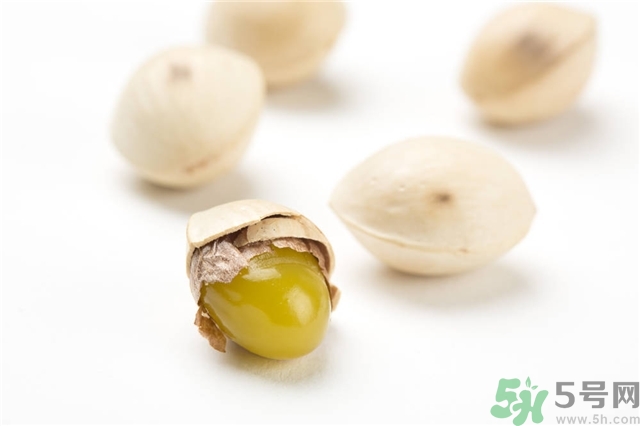 白果什么時候成熟？沒熟的白果能不能吃？