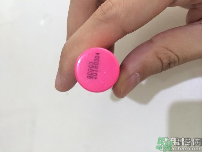 夢妝唇膏筆怎么用?夢妝唇膏筆使用方法。
