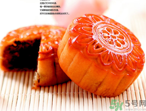 仟吉月餅好吃嗎？仟吉月餅和元祖月餅?zāi)膫€比較好？
