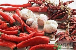流鼻血不能吃什么食物？流鼻血吃什么好？
