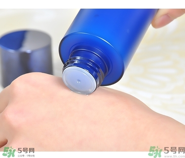 ahc水乳好用嗎？ahc水乳怎么樣？