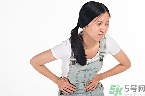 潰瘍性結(jié)腸炎肚子疼怎么辦？潰瘍性結(jié)腸炎是怎么引起的？