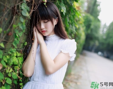 外陰瘙癢有灼熱感是怎么回事？外陰瘙癢有灼熱感怎么辦？