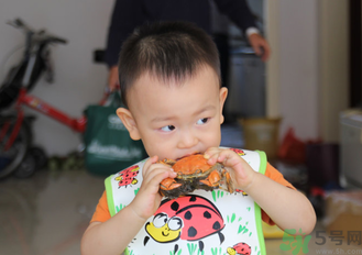 小孩吃螃蟹過敏怎么辦？小孩吃螃蟹過敏癥狀