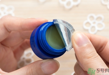 Blistex碧唇小藍(lán)罐好用嗎？怎么用？