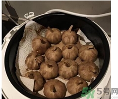 黑蒜可以補(bǔ)身體嗎？怎么自制黑蒜？