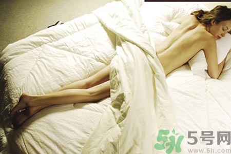少女可以裸睡嗎？少女適合裸睡嗎？