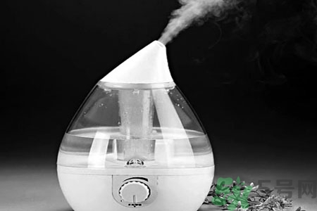 加濕器里可以加精油嗎？加濕器里可以加醋嗎？