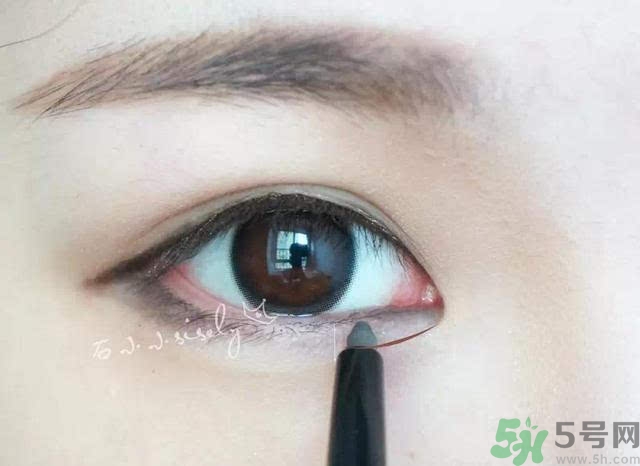 iu李智恩桃花妝怎么化？iu李智恩桃花妝怎么打造？