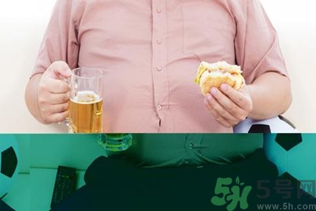 晚上不吃飯真的能減肥嗎？不吃晚飯的危害有哪些？