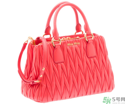 miumiu是哪個(gè)國(guó)家的牌子？miumiu是prada旗下的嗎？