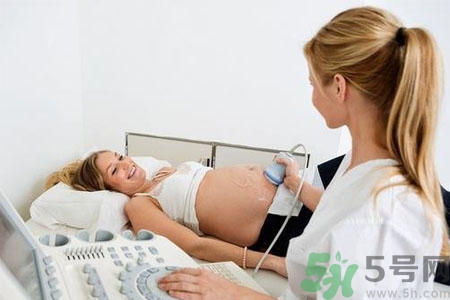 妊娠紋癢是怎么回事？妊娠紋癢怎么辦？