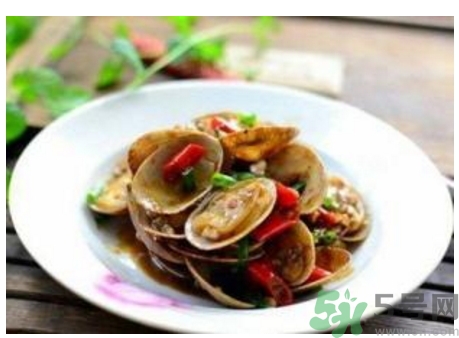 蛤蜊可以養(yǎng)幾天？買(mǎi)回來(lái)的蛤蜊可以放多久？