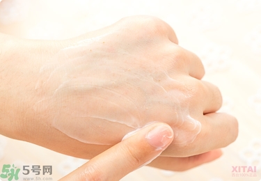資生堂護手霜怎么樣？資生堂護手霜100g紅罐好用嗎？