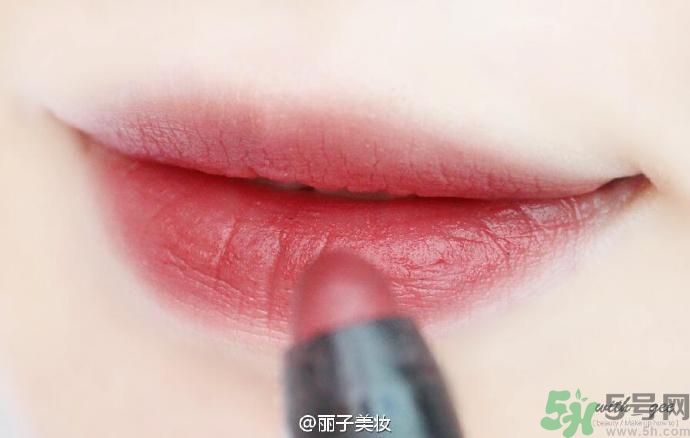 韓孝珠妝怎么化？韓孝珠韓式清新裸妝怎么化？