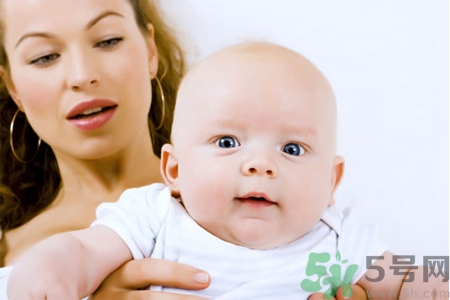 母乳不足的原因是什么？母乳不足怎么辦？