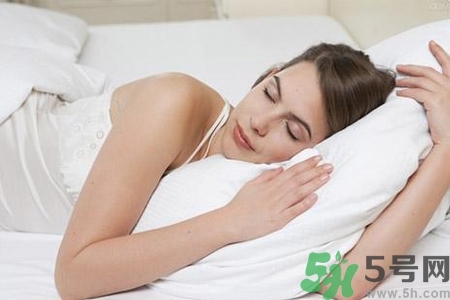 晚上如何快速入睡？快速入睡的方法有哪些？