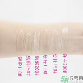 revlon露華濃粉底液怎么樣？露華濃粉底液色號(hào)選擇與試色