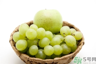 葡萄和蘋果可以一起吃嗎？葡萄和蘋果可以一起榨汁嗎？