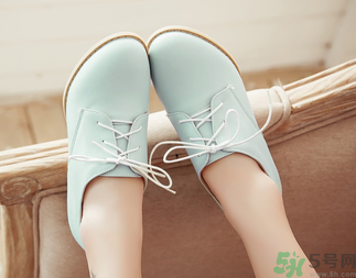 秋天穿什么鞋子百搭？秋天穿什么鞋子好看？