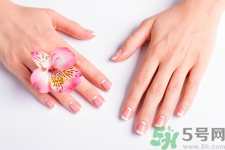 手部如何護理？秋季怎樣預(yù)防皮膚干燥？