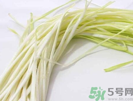 韭黃是蒜黃嗎？韭黃和蒜黃的區(qū)別？