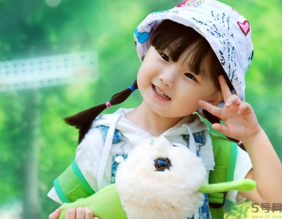 小孩耳朵疼是怎么回事？小孩耳朵疼怎么辦？