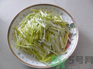 韭黃是怎么長出來的？韭黃是怎么種出來的？