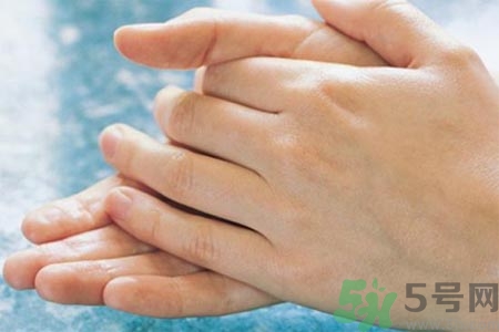 手部如何護理？秋季怎樣預(yù)防皮膚干燥？
