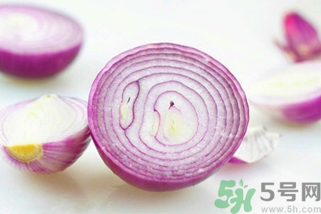 吃洋蔥的好處和壞處是什么？吃洋蔥可以降血糖嗎？