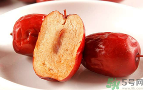 灰棗和紅棗哪種營(yíng)養(yǎng)高？灰棗和紅棗的區(qū)別