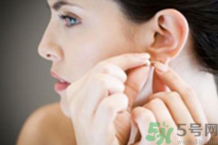 過敏體質(zhì)能打耳洞嗎？疤痕體質(zhì)可以穿耳洞嗎？