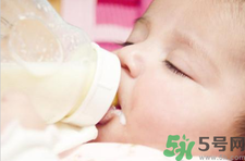 寶寶夜奶什么時候斷開？寶寶夜奶怎么斷