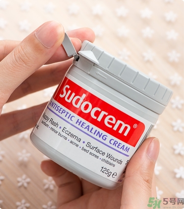Sudocrem屁屁霜怎么用？sudocrem屁屁霜初生寶寶能用嗎？