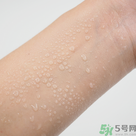 露娜luna氣墊粉底好不好用？luna氣墊bb好用嗎？