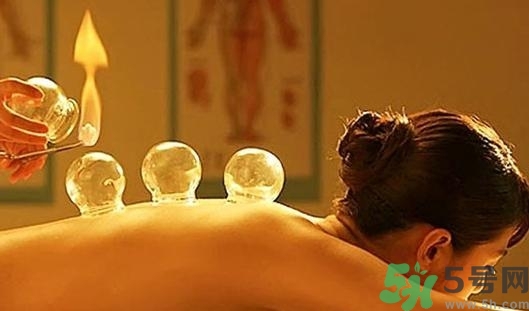 在家拔罐需要注意什么？在家拔罐幾天拔一次？