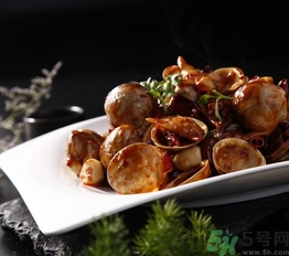 蜆子黑色東西是什么？蜆子肉里面黑色的東西能吃嗎？