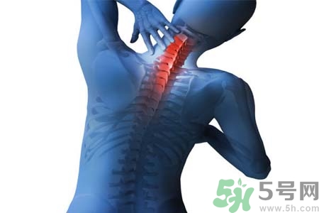 右側脖子疼是怎么回事？脖子疼怎么緩解？