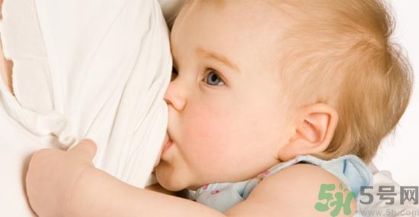 母乳喂養(yǎng)多久喂一次？母乳喂養(yǎng)注意事項